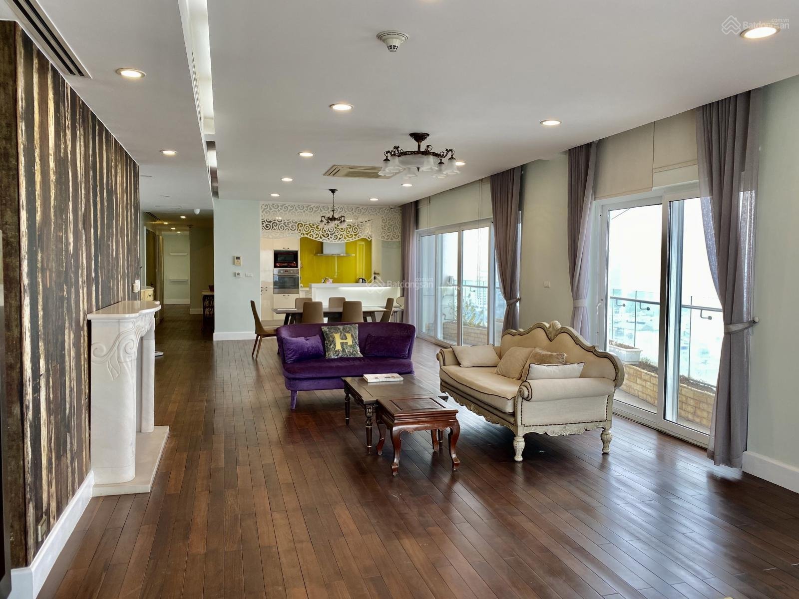 Cần bán căn hộ penthouse 5 phòng ngủ tại dự án Sunshine Crystal River