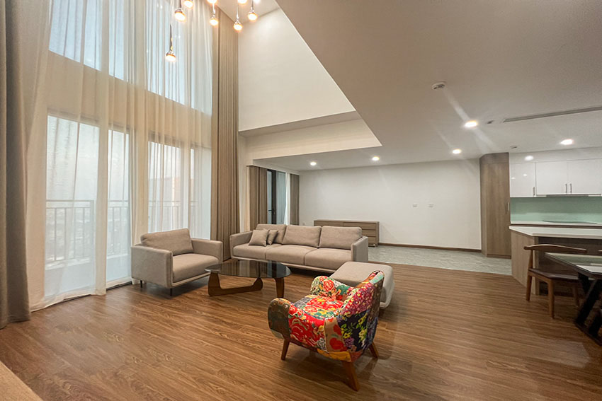 Cần cho thuê căn hộ duplex 4 phòng ngủ SKy 4 dự án Sunshine Crystal River giá tốt