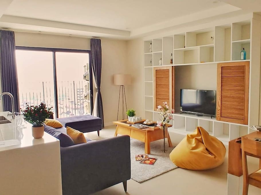 Cho thuê căn hộ 2 phòng ngủ đầy đủ nội thất với diện tích 92m2 tại dự án IA20