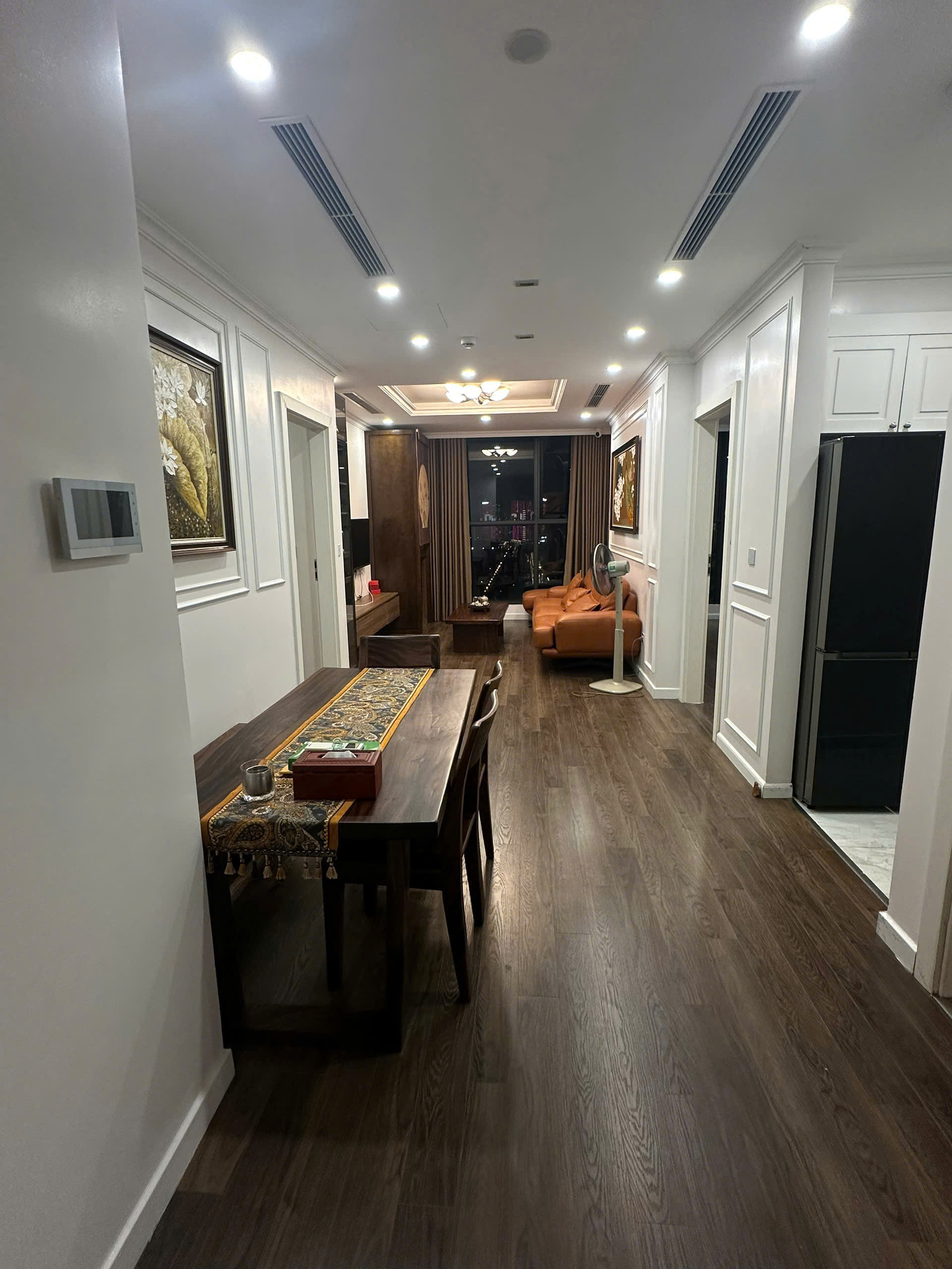 Cho thuê căn hộ 3 phòng ngủ 2WC Sunshine Riverside diện tích 93m2 tòa R3-2303